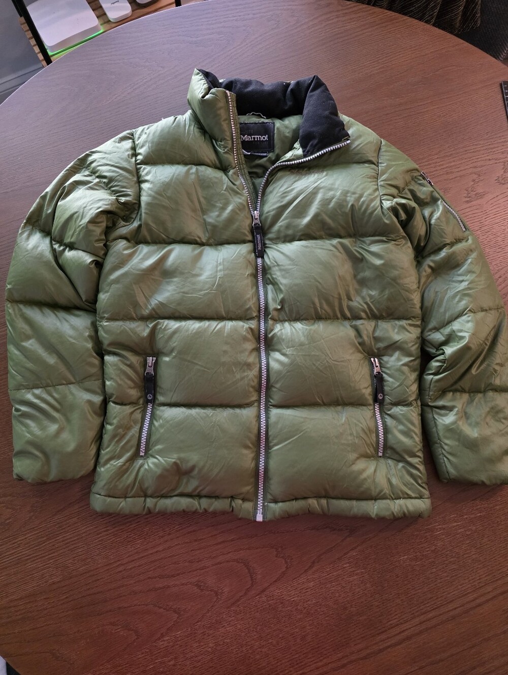 Marmot 700 Fill Down Puffer Boys Size Large